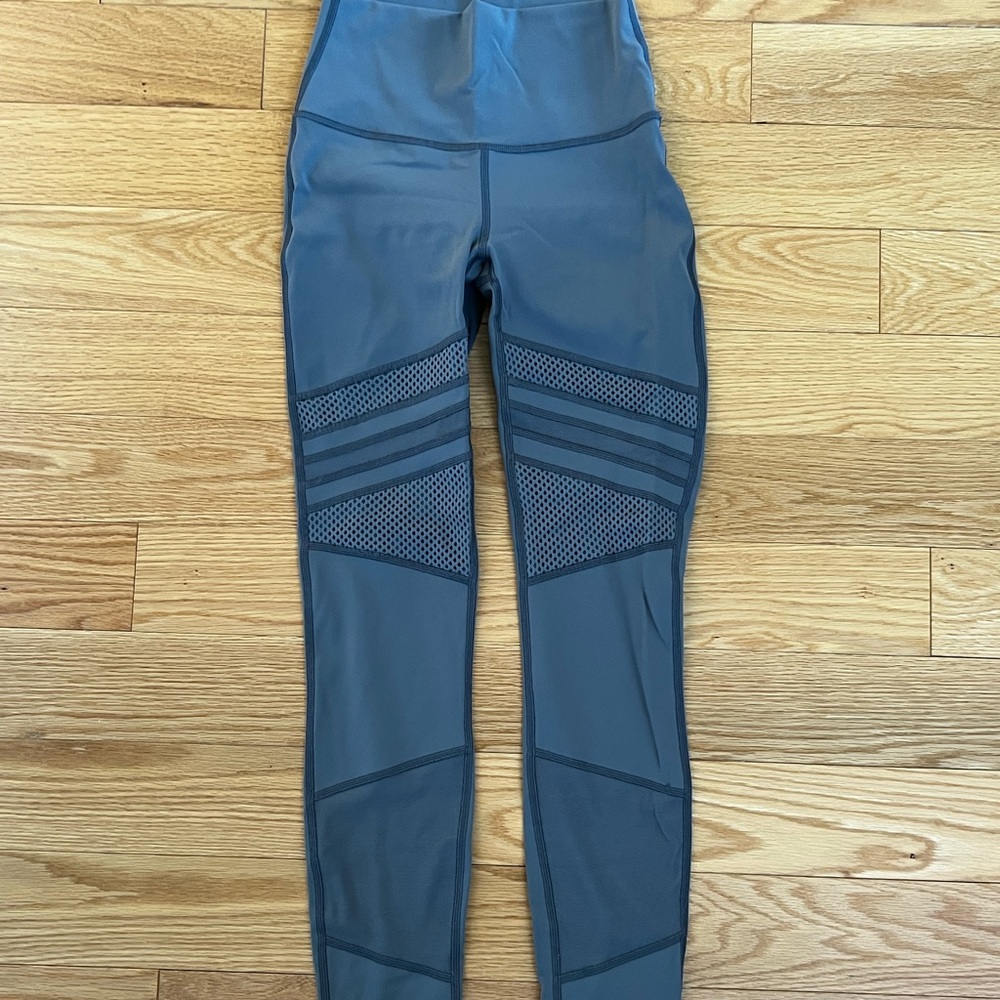 Lululemon mesh leggings